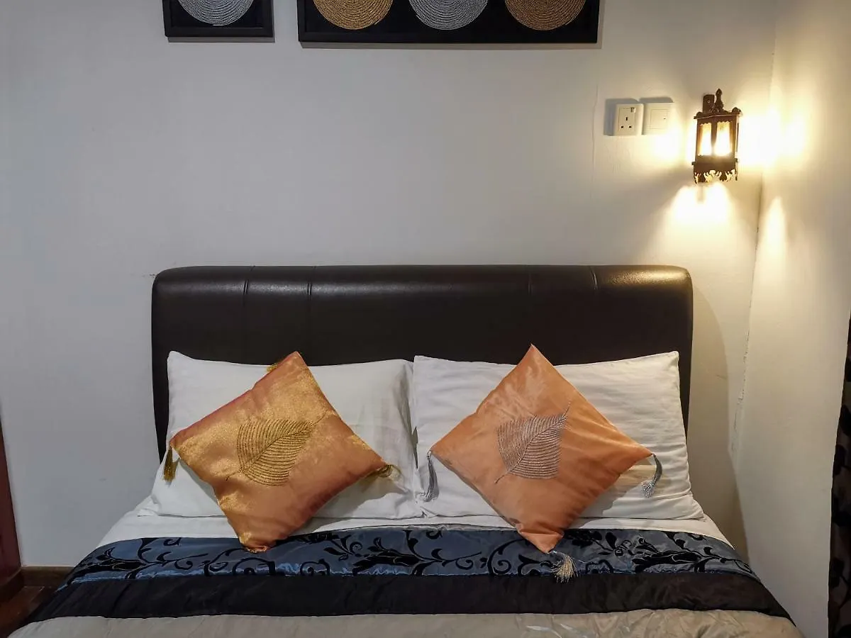 Lekiu House Hotel Malacca 3*,